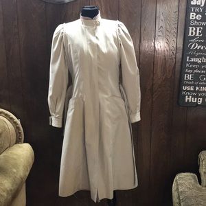 J.Gallery Women Cream Long Coat 6/7